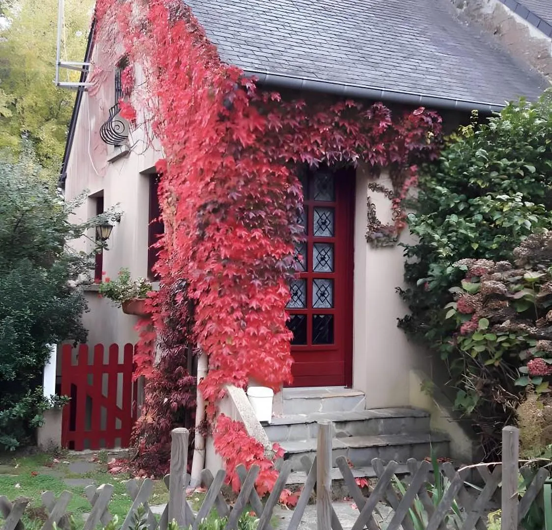 Maison Kaoz Korriganez La Boussac 0*,  Frankrike