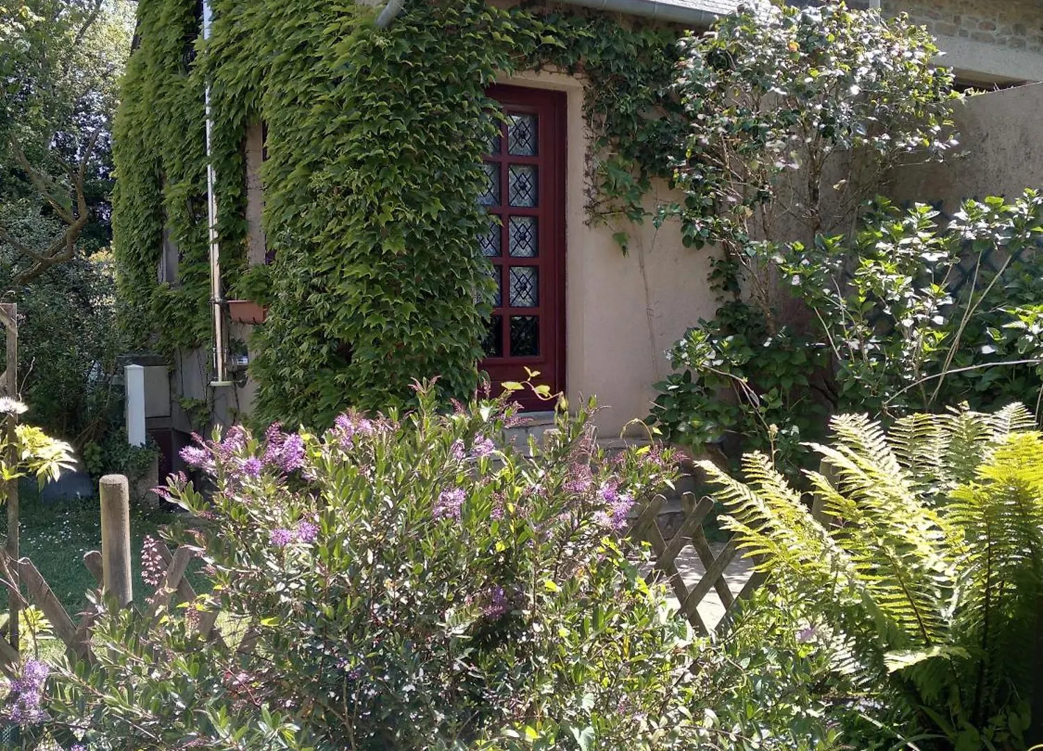 Semesterbostad Maison Kaoz Korriganez La Boussac Frankrike